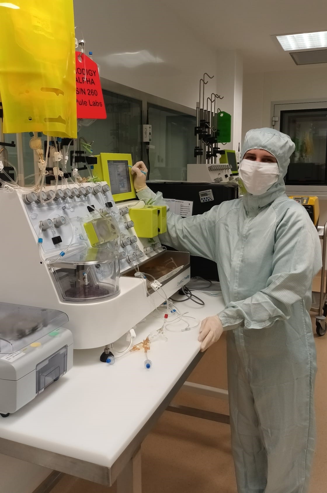 Juliana Dias Alves Pinto, head of GMP CAR-T production at the Royal Free Hospital 